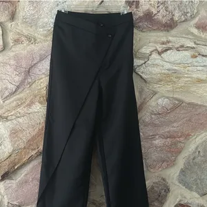 Commense Solid Asymmetrical Straight Leg Pants Set size small Black thumbnail 6