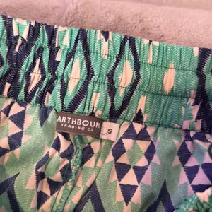 BOHO Wide Leg Palazzo‎ Pants Size S Green Geometric Smocked Waist Festival Flowy thumbnail 2