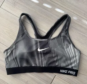 Nike Sports Bra thumbnail 1