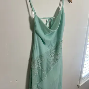 NWT PEPPERMAYO- Gabriana Maxi Dress Sage Size 8 thumbnail 4