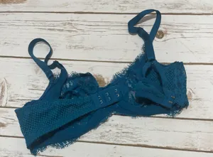 Victoria's Secret Bra thumbnail 3
