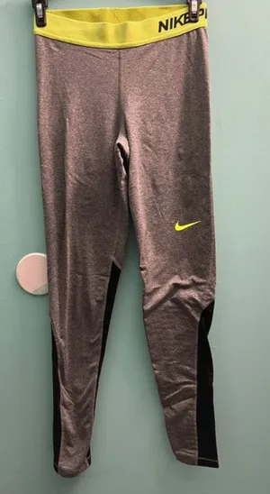 Nike leggings  thumbnail 1