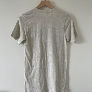 NWOT Stronger Together Tshirt Gray thumbnail 3