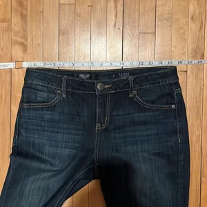 Vera Wang Jeans thumbnail 8