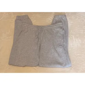 Aritzia TNA Cozy Fleece Boyfriend Jogger‎ Sweatpants Heather Gray Small S thumbnail 5