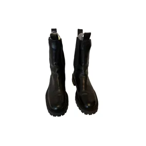 LAST Women Leather Boots 40 Black Rocky Chelsea Lug Sole Platform Pull On Edgy thumbnail 8