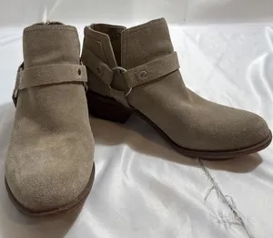 Lucky Brand Bolton Ankle Boots Women’s 8M Beige Suede Zip Up thumbnail 1