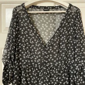 Torrid Diamond Print Sheer Chiffon Shirt Dress 3/4 Sleeve Black & White Size 1 thumbnail 3