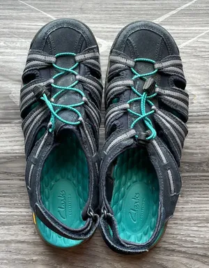 Clarks Black &Teal Strappy sporty closed-toe fisherman-style sandals. Size 7.5 thumbnail 1
