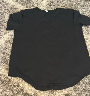 Lululemon Black Mesh Tee thumbnail 1
