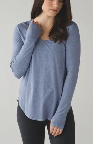 Lululemon Womens Yogini 5 Year Long Sleeve Top Size 8 Pima Cotton Lightweight thumbnail 1