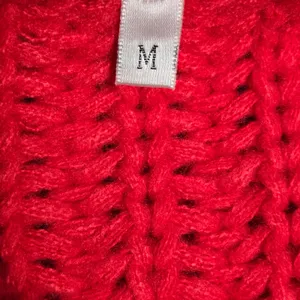 Chunky Knit Red Cropped Cardigan Gold Button Pockets Women Size M thumbnail 6