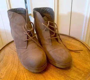 Merona Tan‎ Faux Suede Booties - 10M thumbnail 1