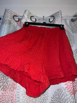 SO flowy shorts thumbnail 1