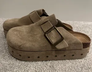 Madden girl platform stud buckle clogs size 9 thumbnail 1