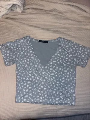 Brandy Melville Top thumbnail 2