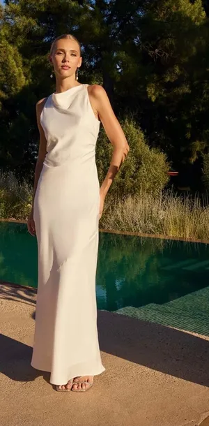 Lady Pipa White Maxi Dress thumbnail 1