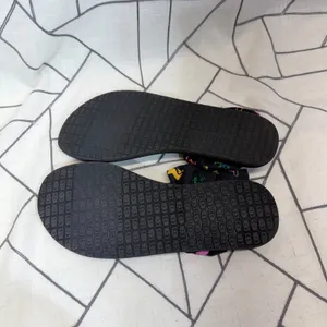 Sanuk Grateful Dead Yoga Sling 2 Sandals Size 7 Black Dancing Bears Print‎ thumbnail 3