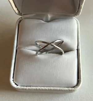 3/$20 Classic Silver Tone Thin Crossed X Loop Shaped Ring thumbnail 1