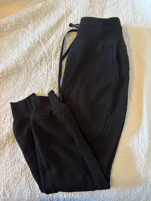 Lululemon Sweatpants thumbnail 1
