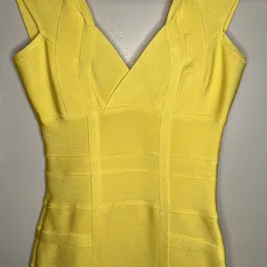 House Of CB London Neon Yellow Bodycon Bandage Cocktail Dress Size XS thumbnail 6