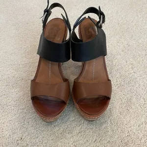 DOLCE VITA Janna two-tone wedge sandals SZ 8.5 thumbnail 2