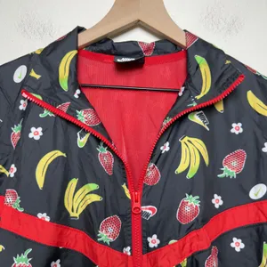 Nike Women Woven Jacket Mediun Black‎ Fruit Banana Strawberry Windbreaker thumbnail 2