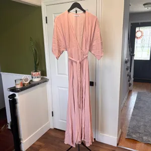 Reformation Winslow Wrap Maxi Dress in Blush Pink Women's Size Large READ FLAW thumbnail 3