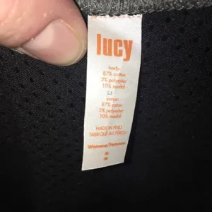 Lucy army green cropped workout top with mesh back Size M thumbnail 4