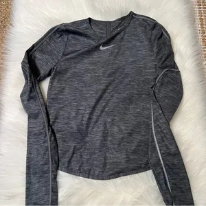 Women's Nike Runway Reflective Long Sleeve size small thumbnail 7