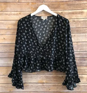 We My People Black White Floral Ruffle Cropped Blouse Size Medium NWOT thumbnail 1