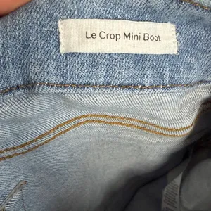 FRAME Le Crop Mini Boot Light Wash Raw Hem Jeans Size 30‎ thumbnail 4