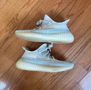 Adidas Yeezy Boost 350 V2 Cloud White Non-Reflective thumbnail 2