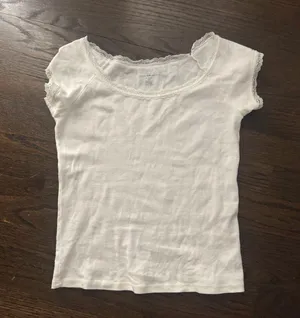 Brandy Melville white top thumbnail 2