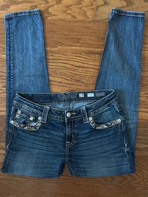 Miss Me Signature Skinny Beaded Sequin Embroidered Jeans Size 29 Y2K thumbnail 14