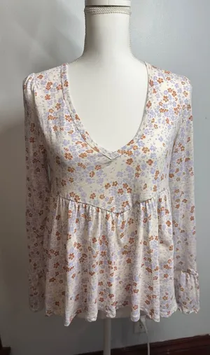 Wrangler Womens Floral Babydoll Top V-Neck Ruffle Cuff High Low Cream Small thumbnail 1