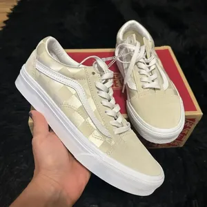 VANS off the wall old skool checkerboard satin suede lace up shoes sneakers 8 thumbnail 2