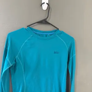REI Womens Small Teal Blue Long Sleeve Base Layer Top Hiking‎ Athletic Shirt USA thumbnail 2