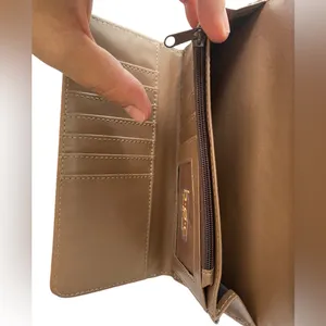 Born O Concept Floral‎ Embossed Saddle Ridge Vegan Leather Wallet thumbnail 5