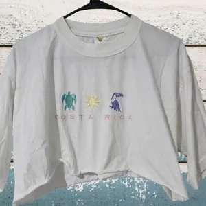 Vintage White Embroidered Costa Rica Cropped Tee thumbnail 1