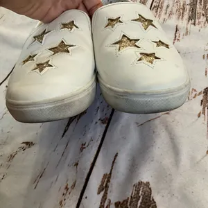 BRASH GOLD STAR‎ WHITE SLIP ONS thumbnail 4