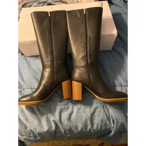 Marc Fisher Gabey Black Leather Knee High Boots Size 10M Block Heel Zip-Up New thumbnail 2