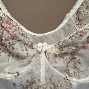 Floral Embroidered Corset Bustier Crop Top Puff Sleeve Milkmaid Cottagecore thumbnail 3