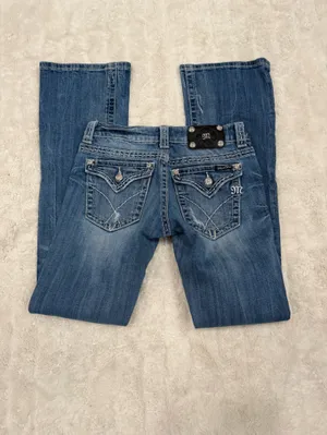 Miss Me Bootcut 26x 31 1/2 thumbnail 2
