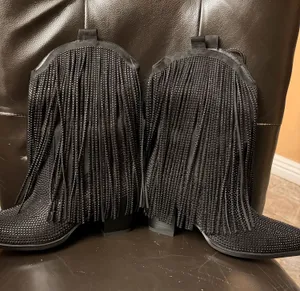Boots Black Size 8.5 thumbnail 1