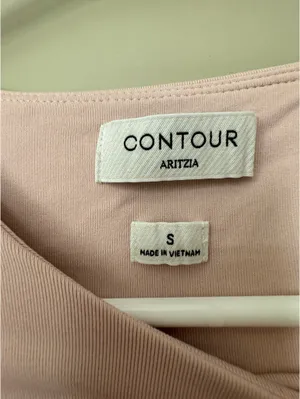 Aritzia Contour Long Sleeve Bodysuit thumbnail 3