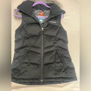 Columbia Black Puffer Vest with Fur Trim thumbnail 2