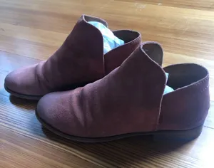 Frye Shootie ankle boots. They are like a pinkish/mauve color. thumbnail 2