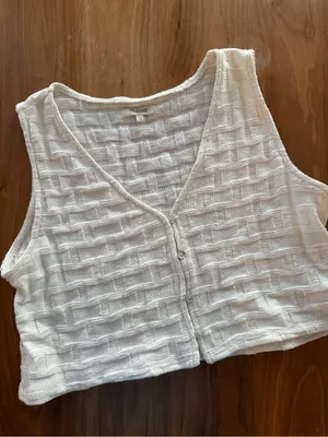 Madewell White Textured V-Neck Button Front Tank thumbnail 2