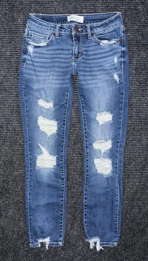 Buckle BKE Stella Slim Fit Low Rise Jeans Distressed Sz 26 x 27.5 AXB111A thumbnail 1